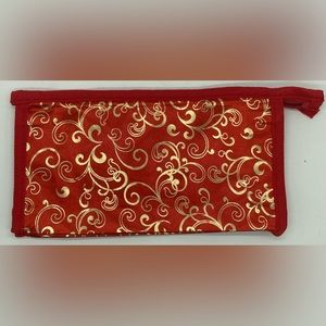 NWOT - Cute Basic Cosmetic Bag